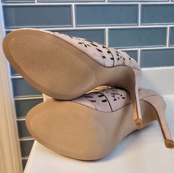 Lasercut heels sandals - Picture 8 of 9